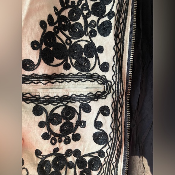 Free People XS black white embroidered zip front collared field jacket boho - Picture 14 of 15